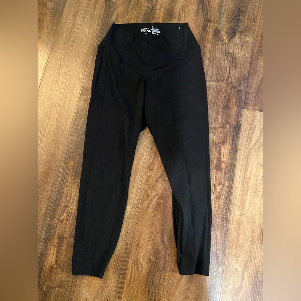 Soma WKND 24/7 crossover waist 7/8 leggings. Size large. 25” inseam